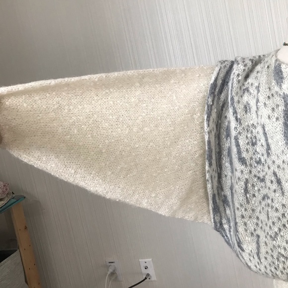 Vintage Knit Puffy Shouldered Sweater - Picture 4 of 6